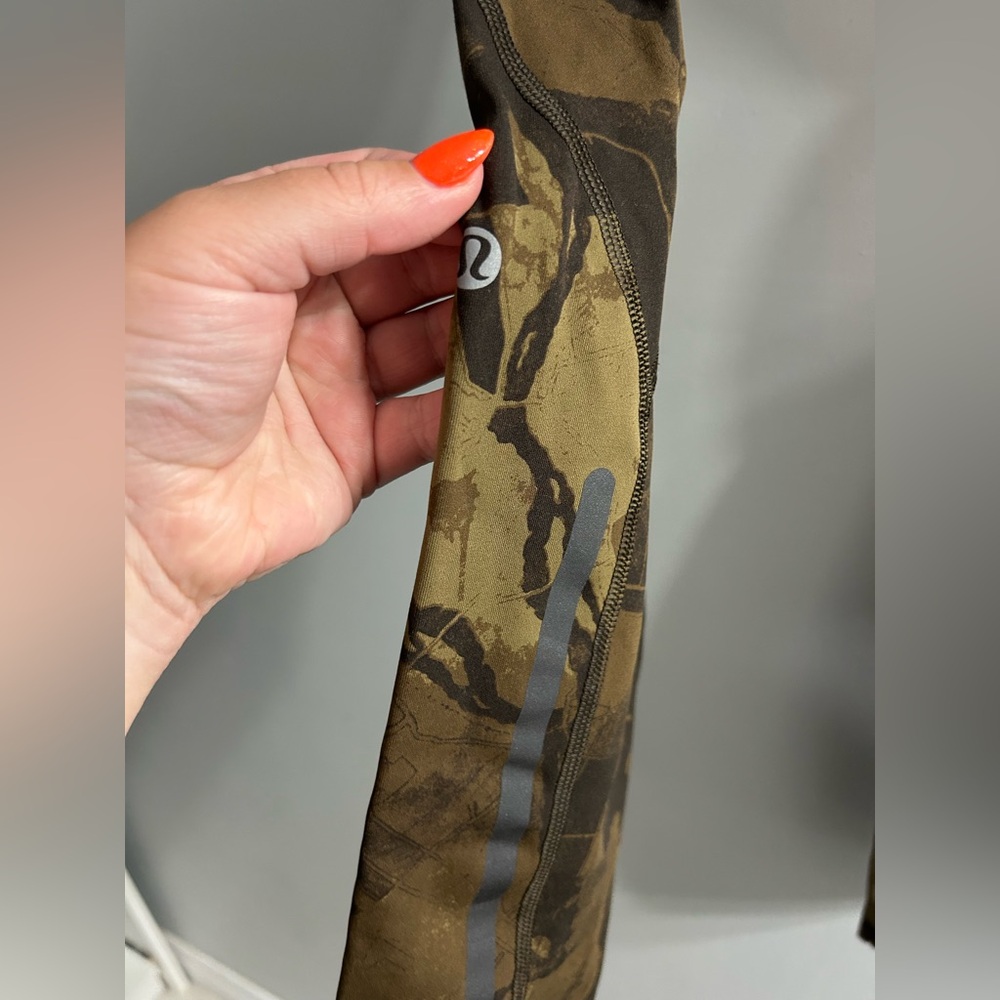 Lululemon men’s Tight Stuff Tight Full-On Luxtreme Mmic Camo Map - Picture 3 of 7